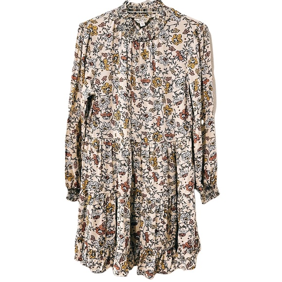 Miss Selfridge shirred smock dress in ditsy floral - Picture 4 of 8